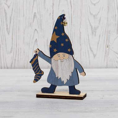 Фотография товара 'Neon-night Деревянная фигурка «Гном с носком» 15х4х17 см, 504-009'
